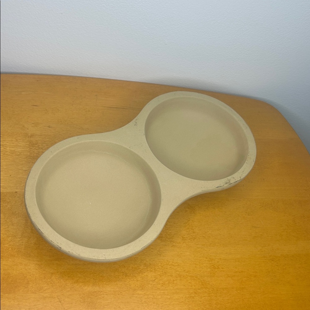 The Pampered Chef 🍳 Double Egg Stoneware Divided Dish Egg Cooker Dish - Picture 13 of 13